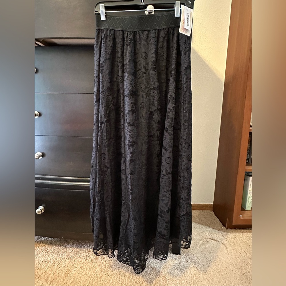 LuLaRoe Lucy Black Floral Lace A-Line Skirt small